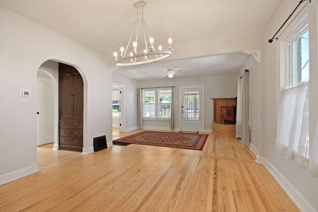 414 WEST ST, Boonville, MO 65233