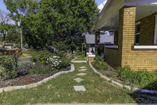 414 WEST ST, Boonville, MO 65233