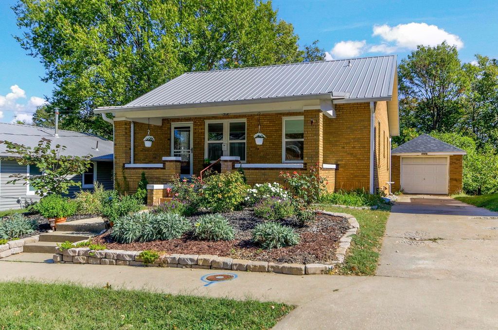 414 WEST ST, Boonville, MO 65233