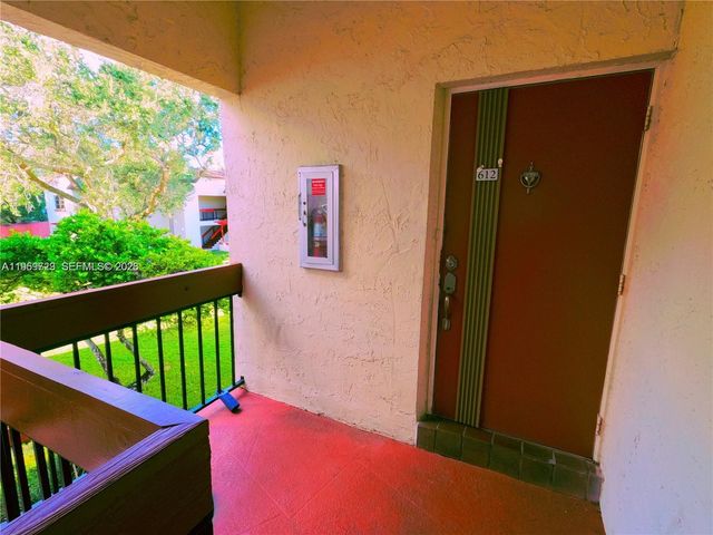 8600 SW 149th Ave 612, Miami, FL 33193