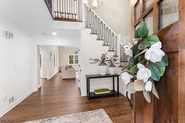 31 Warren Cutting, Chester Twp., NJ 07930