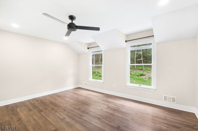 31 Warren Cutting, Chester Twp., NJ 07930