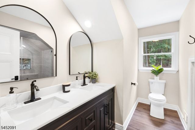 31 Warren Cutting, Chester Twp., NJ 07930