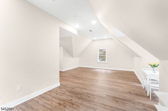 31 Warren Cutting, Chester Twp., NJ 07930