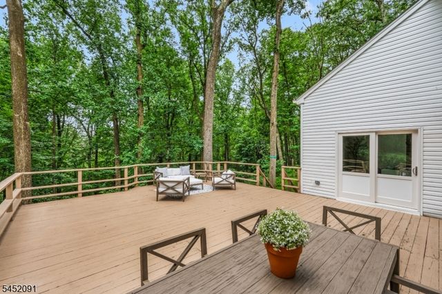 31 Warren Cutting, Chester Twp., NJ 07930