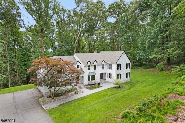 31 Warren Cutting, Chester Twp., NJ 07930