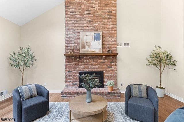 31 Warren Cutting, Chester Twp., NJ 07930