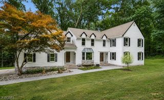31 Warren Cutting, Chester Twp., NJ 07930