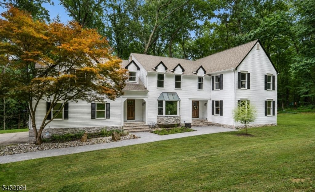 31 Warren Cutting, Chester Twp., NJ 07930
