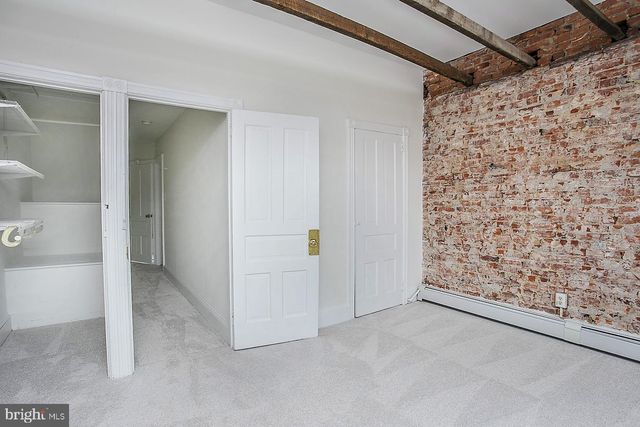 15 FRANKLIN AVE, Phoenixville, PA 19460