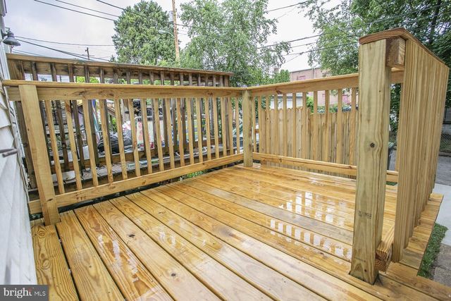 15 FRANKLIN AVE, Phoenixville, PA 19460