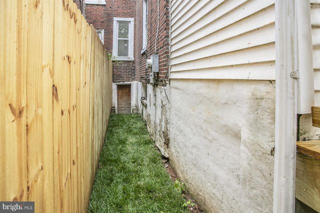 15 FRANKLIN AVE, Phoenixville, PA 19460