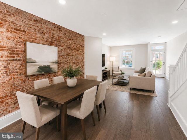 15 FRANKLIN AVE, Phoenixville, PA 19460