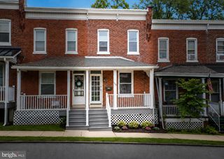 15 FRANKLIN AVE, Phoenixville, PA 19460