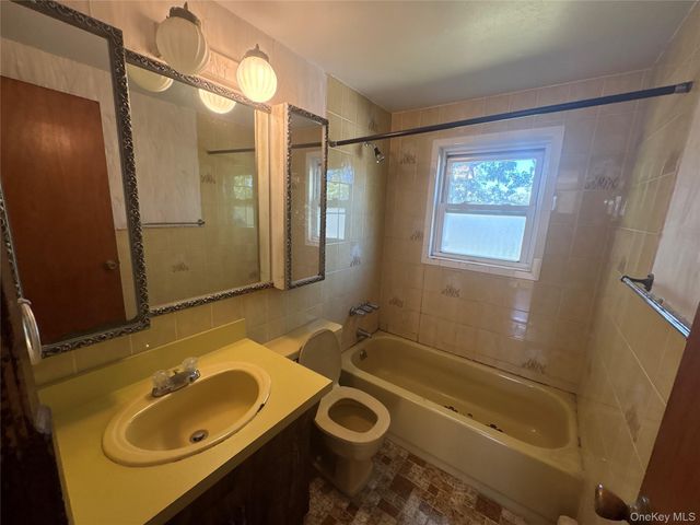 771 Windmill Avenue, West Babylon, NY 11704