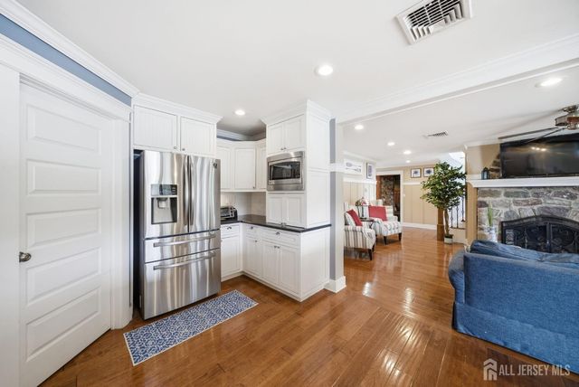 84 W Shore Road, Morris Twp, NJ 07834