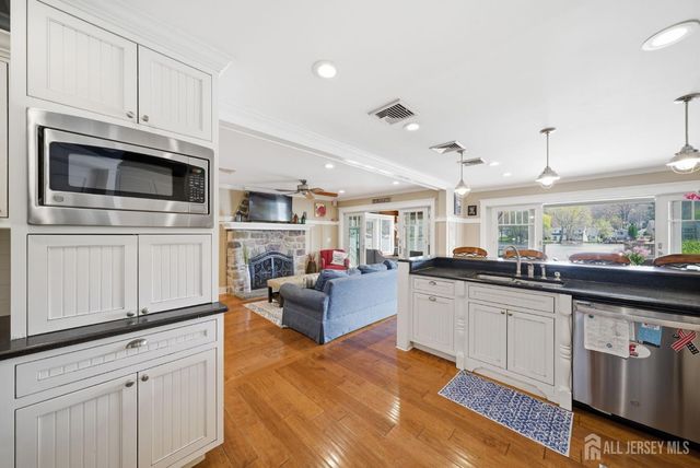 84 W Shore Road, Morris Twp, NJ 07834