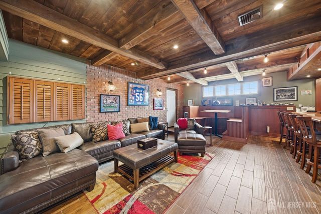 84 W Shore Road, Morris Twp, NJ 07834
