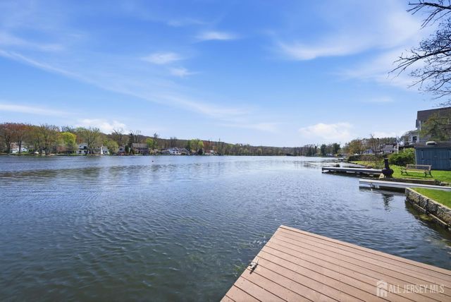 84 W Shore Road, Morris Twp, NJ 07834