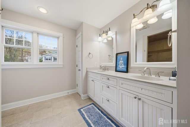 84 W Shore Road, Morris Twp, NJ 07834