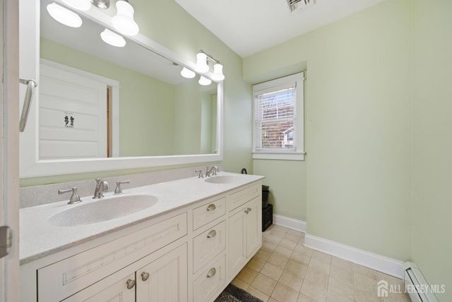 84 W Shore Road, Morris Twp, NJ 07834
