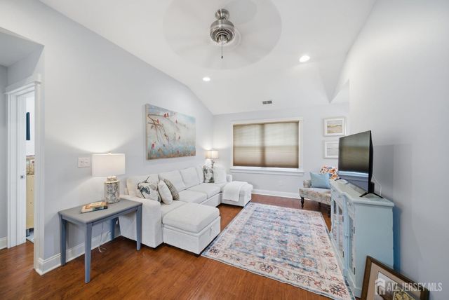 84 W Shore Road, Morris Twp, NJ 07834
