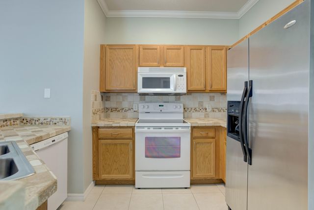 115 Lighthouse Circle B, Tequesta, FL 33469