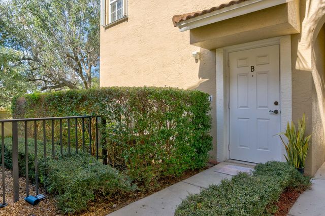 115 Lighthouse Circle B, Tequesta, FL 33469