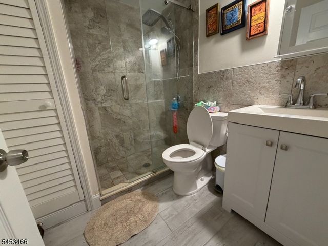 413 Pine St, Roselle Boro, NJ 07203