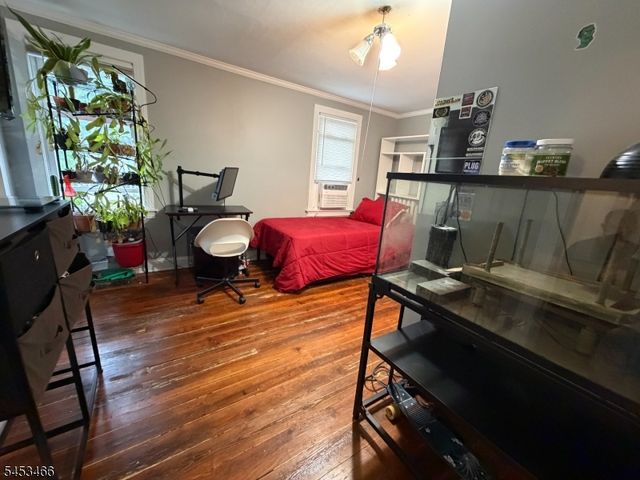 413 Pine St, Roselle Boro, NJ 07203