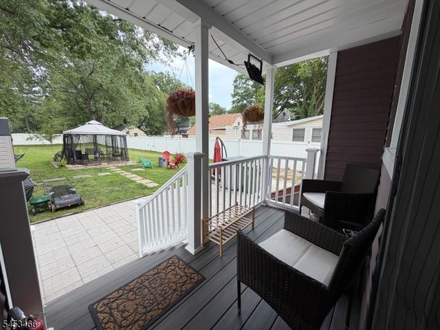 413 Pine St, Roselle Boro, NJ 07203