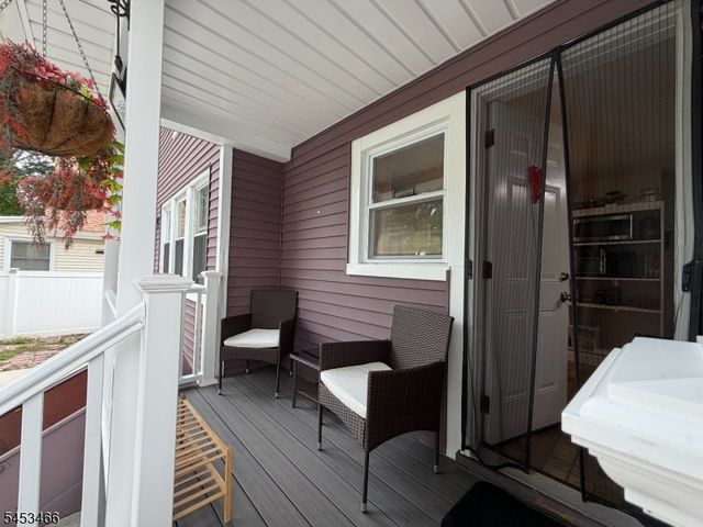 413 Pine St, Roselle Boro, NJ 07203