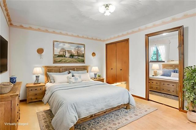 454 Cherokee Dr, Center Twp, PA 16001