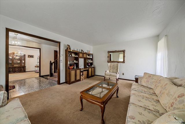 3121 Oak Street, Lakewood, CO 80215