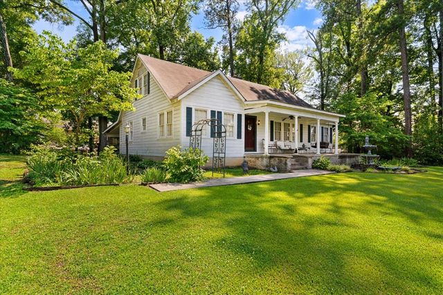 606 Woodland Drive, Dalton, GA 30721