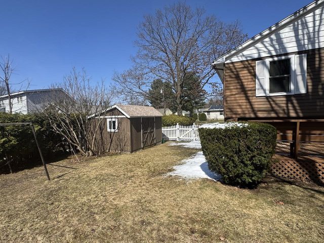 112 Abnaki Avenue, Essex Junction, VT 05452