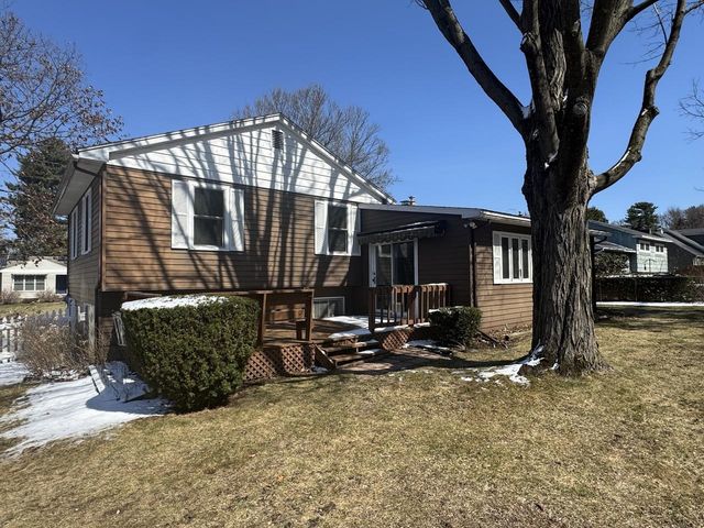 112 Abnaki Avenue, Essex Junction, VT 05452