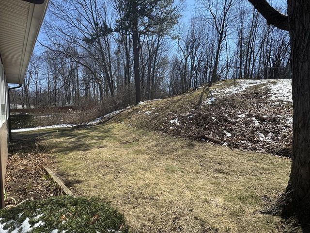 112 Abnaki Avenue, Essex Junction, VT 05452
