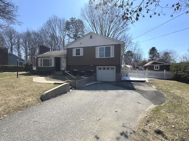 112 Abnaki Avenue, Essex Junction, VT 05452