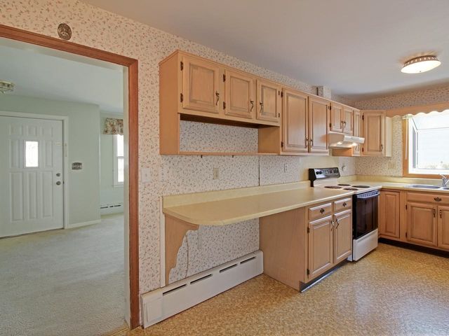 112 Abnaki Avenue, Essex Junction, VT 05452