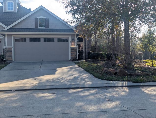 111 W Kentwick Place, Conroe, TX 77384