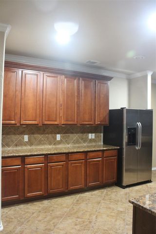 111 W Kentwick Place, Conroe, TX 77384