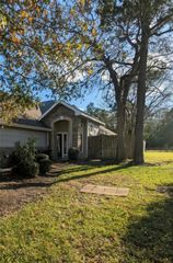 111 W Kentwick Place, Conroe, TX 77384