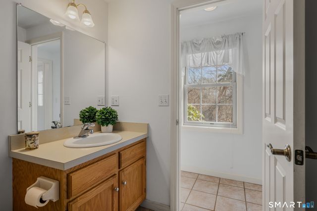 5 Cherry Blossom Lane 5, East Lyme, CT 06357