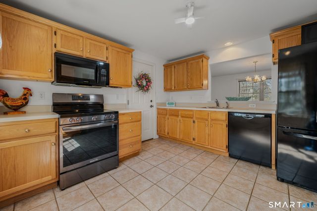 5 Cherry Blossom Lane 5, East Lyme, CT 06357