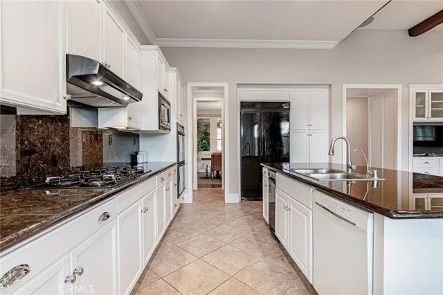 26915 Alder Court, Valencia, CA 91381