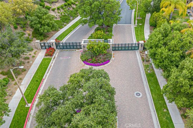 26915 Alder Court, Valencia, CA 91381