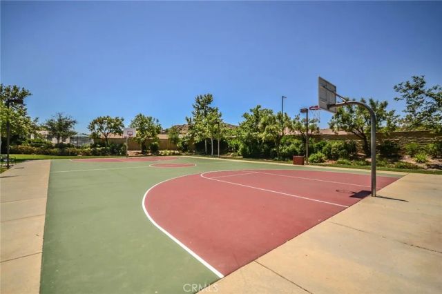 26915 Alder Court, Valencia, CA 91381