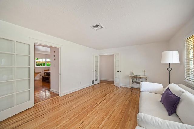 9798 Blue Lake Dr, Folsom, CA 95630