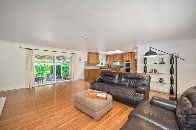 9798 Blue Lake Dr, Folsom, CA 95630